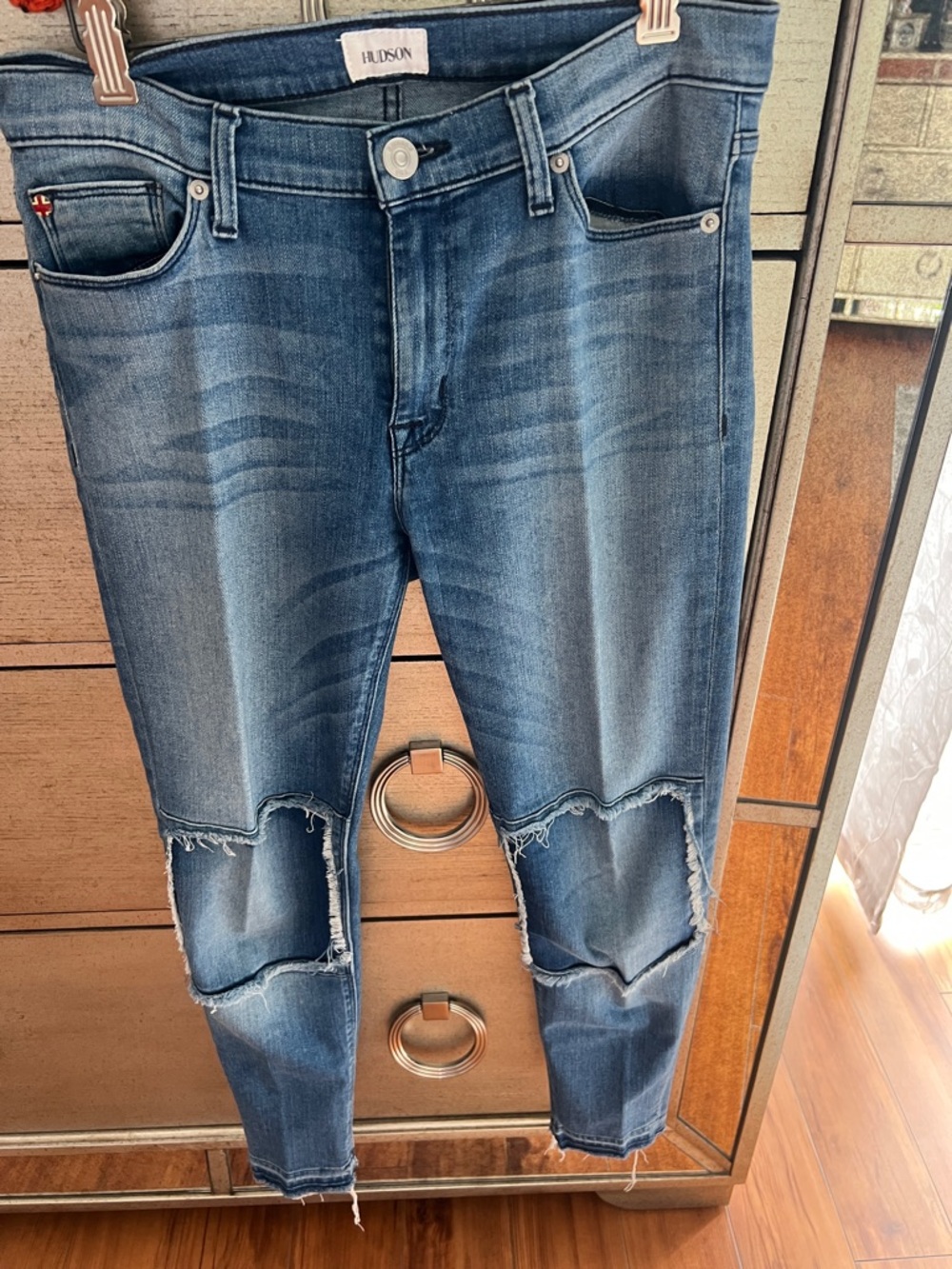 Hudson Jeans Women’s Blue Distressed Skinny Jeans with Knee Rips